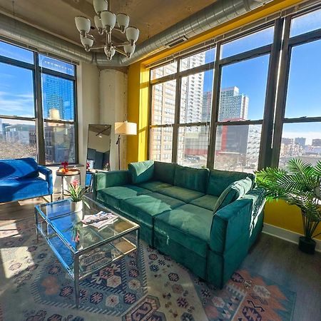 Bright 2Br Luxury Corner Suite With Optional Parking Sleeps 6 Guests Near Mccormick Place And Soldier Field Chicago Ngoại thất bức ảnh