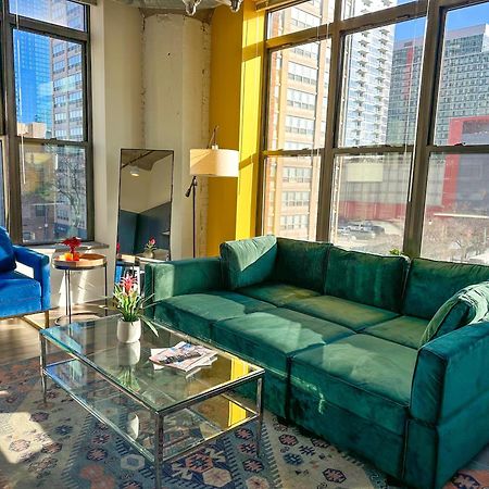 Bright 2Br Luxury Corner Suite With Optional Parking Sleeps 6 Guests Near Mccormick Place And Soldier Field Chicago Ngoại thất bức ảnh