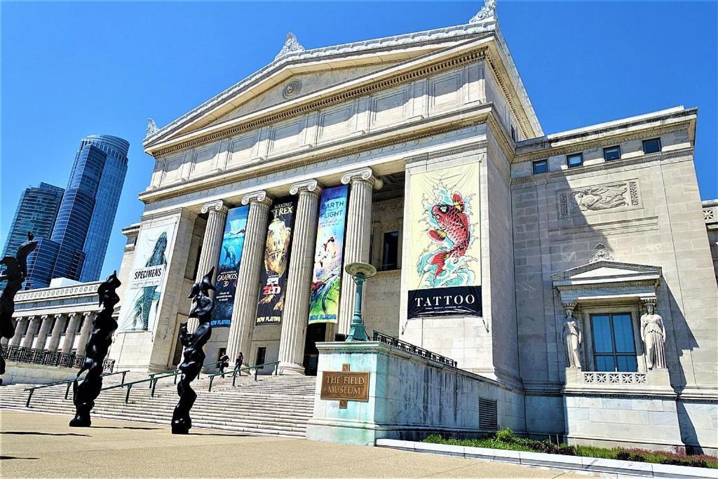 Bright 2Br Luxury Corner Suite With Optional Parking Sleeps 6 Guests Near Mccormick Place And Soldier Field Chicago Ngoại thất bức ảnh