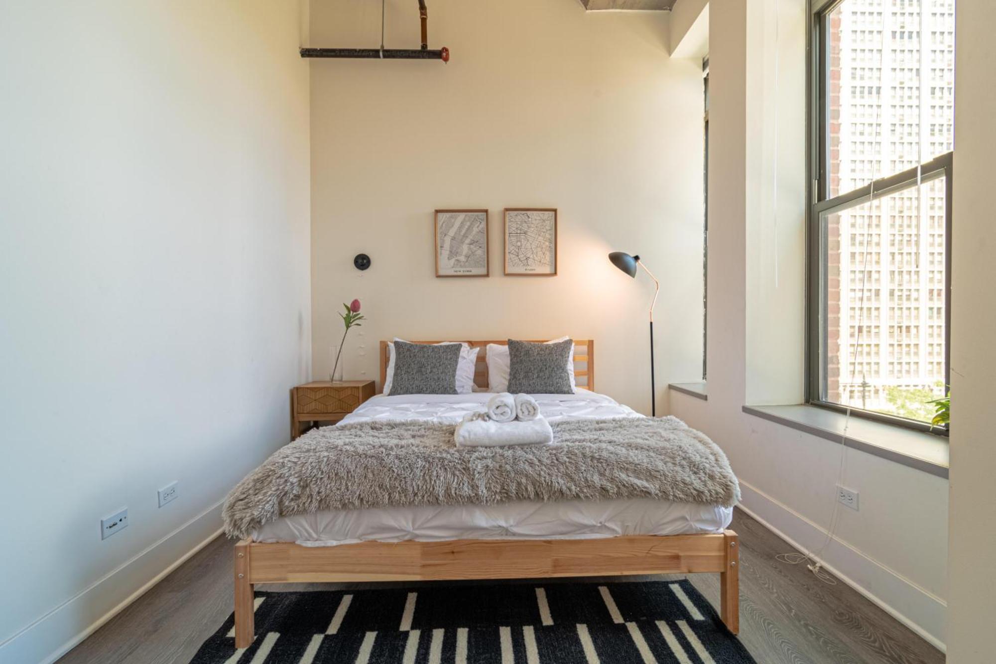 Bright 2Br Luxury Corner Suite With Optional Parking Sleeps 6 Guests Near Mccormick Place And Soldier Field Chicago Ngoại thất bức ảnh